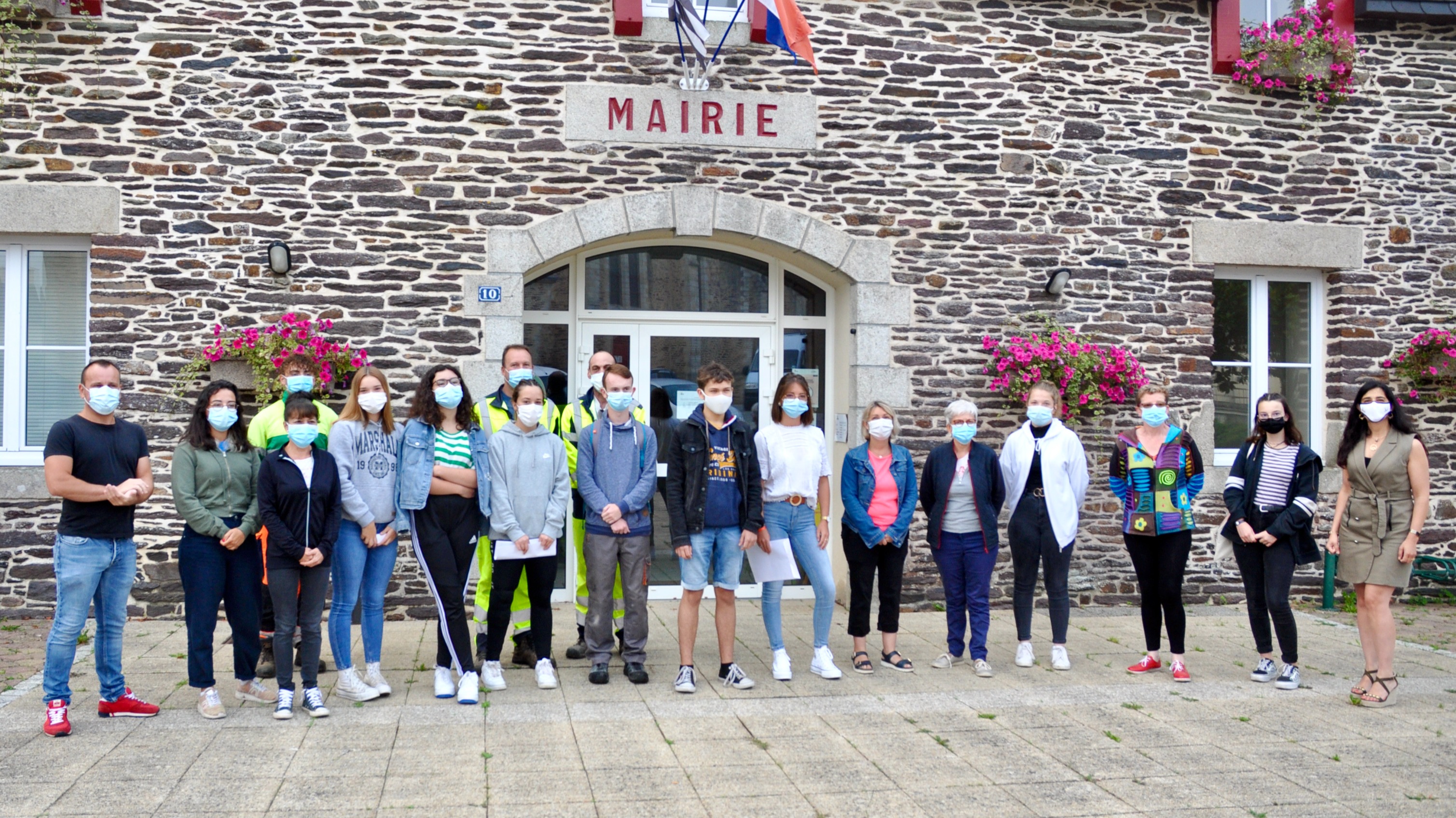 Campénéac: Opération Argent de poche pour 8 jeunes de la commune